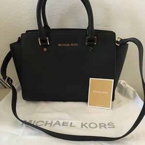 Micheal Kors bag
